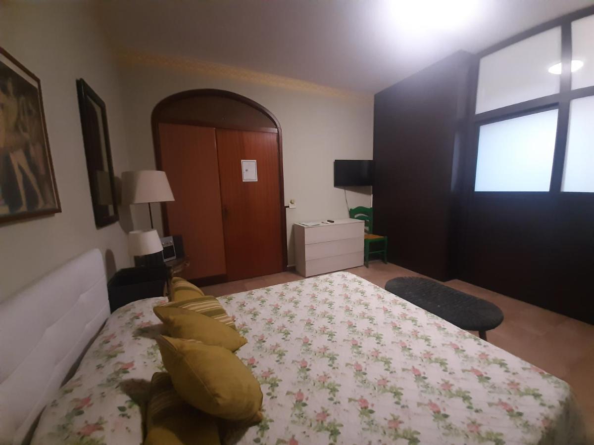 Bed and Breakfast San Nicolo House Aci Catena Exteriér fotografie