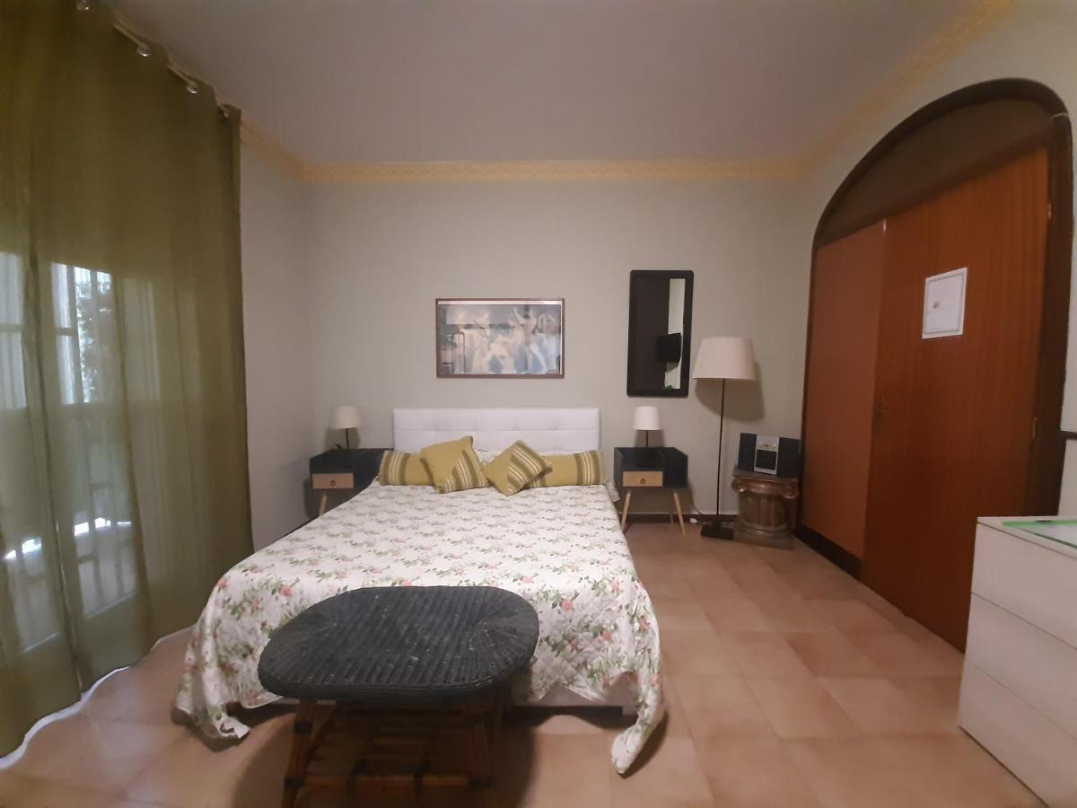 Bed and Breakfast San Nicolo House Aci Catena Exteriér fotografie