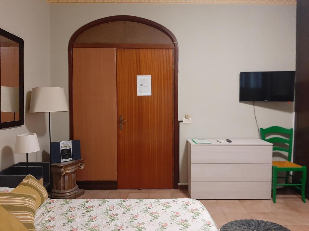Bed and Breakfast San Nicolo House Aci Catena Exteriér fotografie