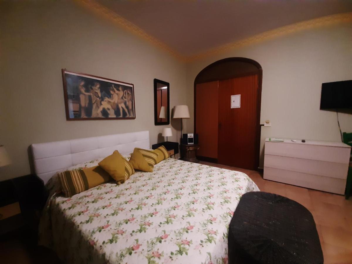 Bed and Breakfast San Nicolo House Aci Catena Exteriér fotografie