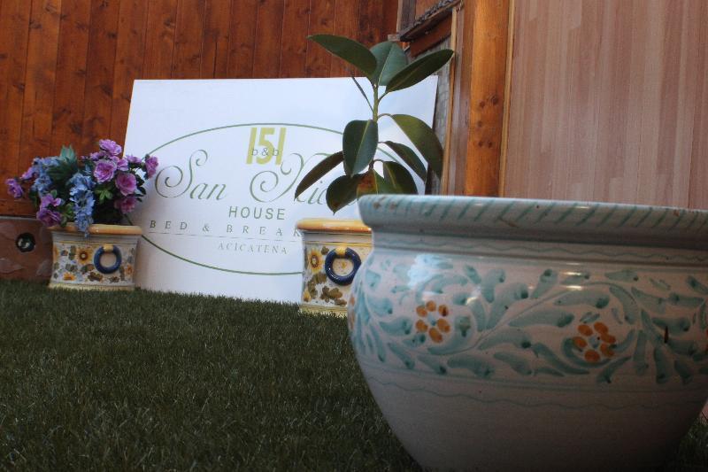 Bed and Breakfast San Nicolo House Aci Catena Exteriér fotografie