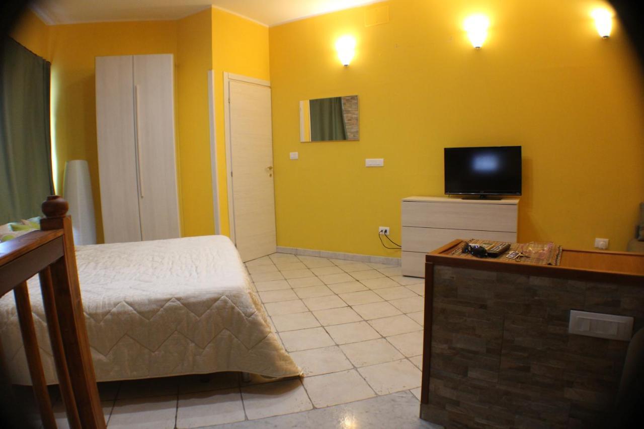 Bed and Breakfast San Nicolo House Aci Catena Exteriér fotografie
